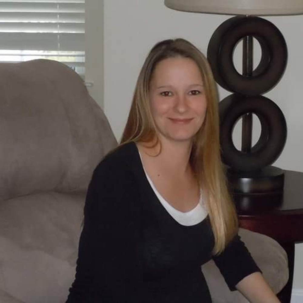 Meet your Posher, Angela